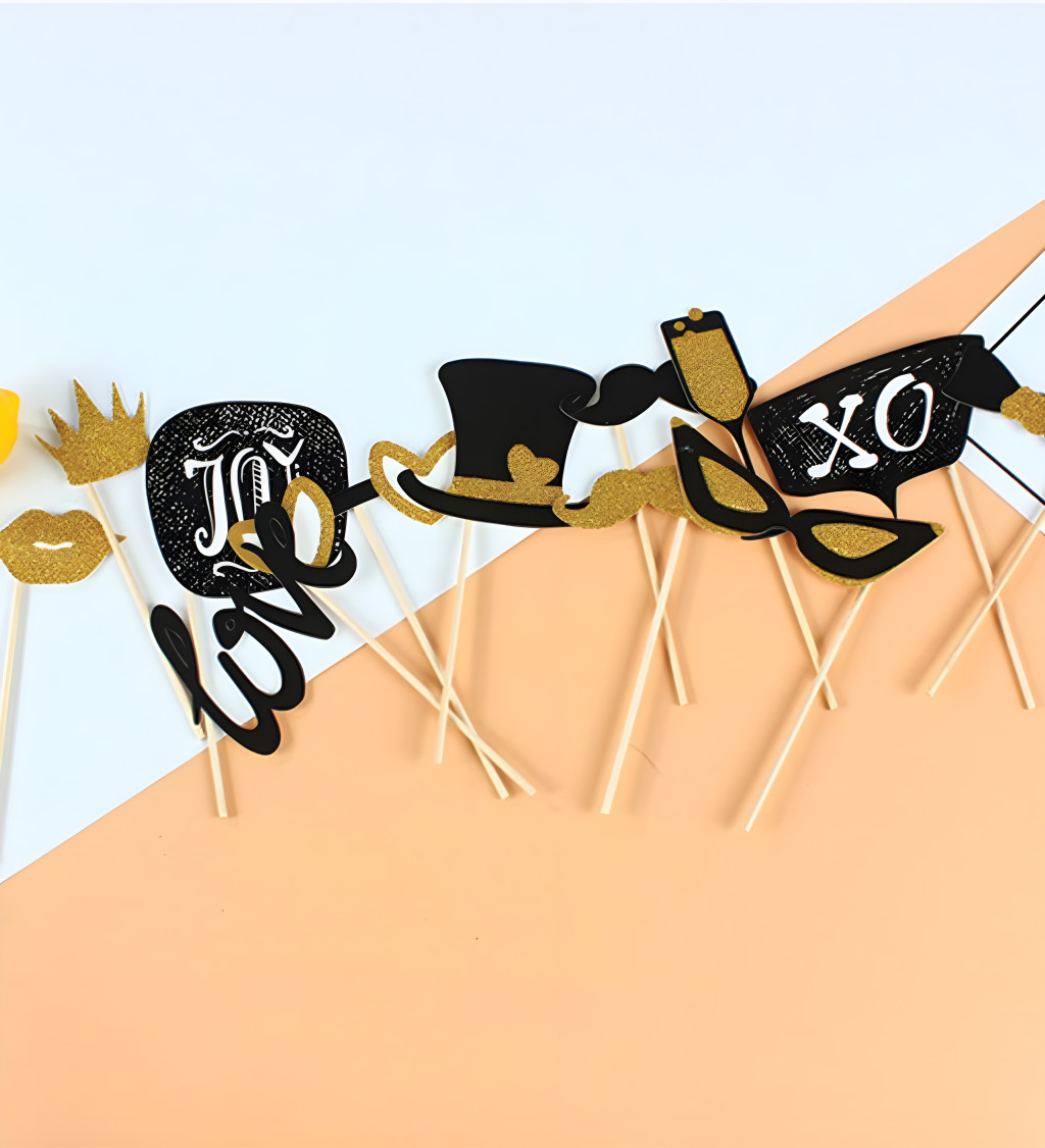 Sada do fotokoutku rozlučka se svobodou