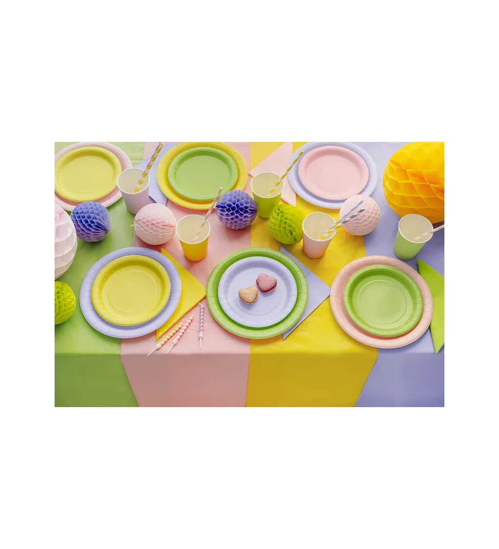 Papírové talířky světle zelené