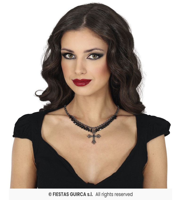 Náhrdelník s křížkem a černými kamínky